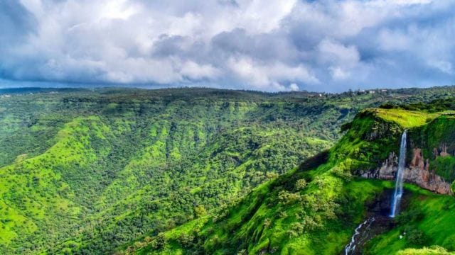 Top 10 Tourist Places in Maharashtra