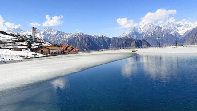 Top 10 Tourist Places in Uttarakhand