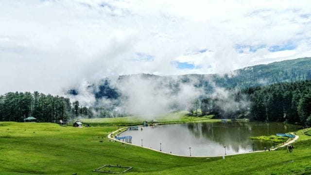 Top 10 Tourist Places in Jammu and Kashmir