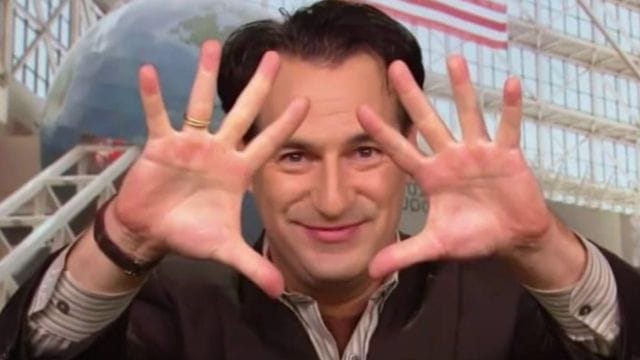 Why Did Carl Azuz Quit Working Currently on CNN 10?