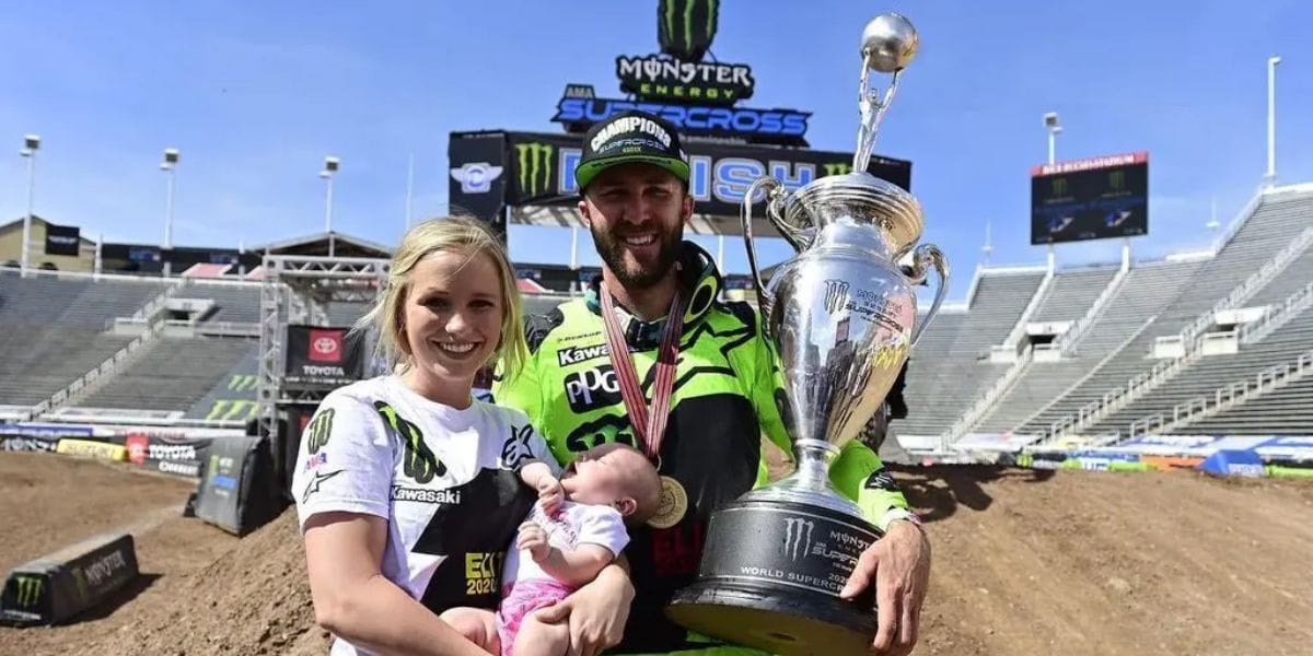 Who is Eli Tomac's Wife?
